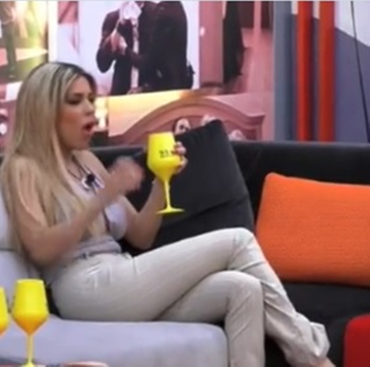 gf vip oriana insulta spagnolo
