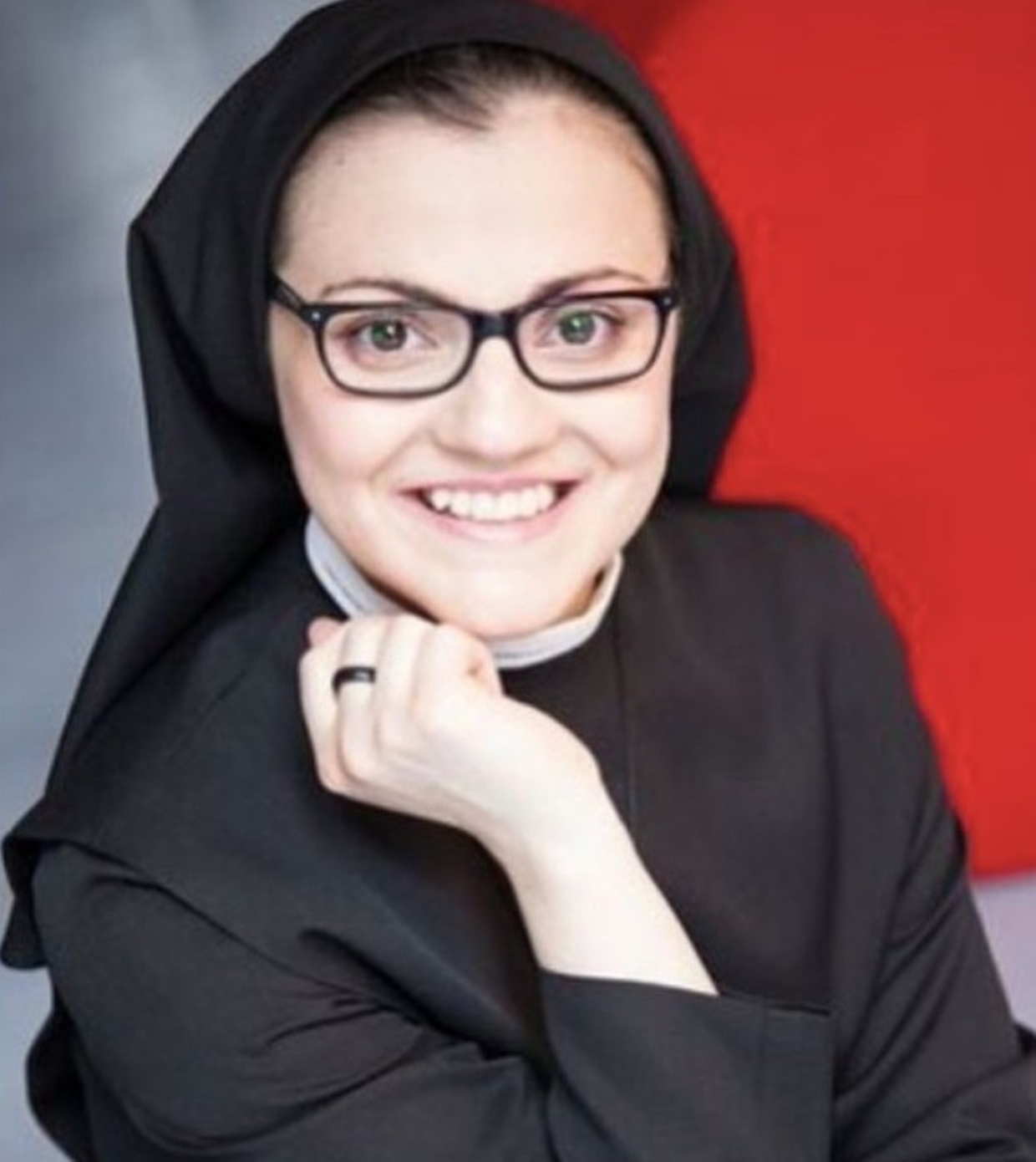 suor cristina isola famosi