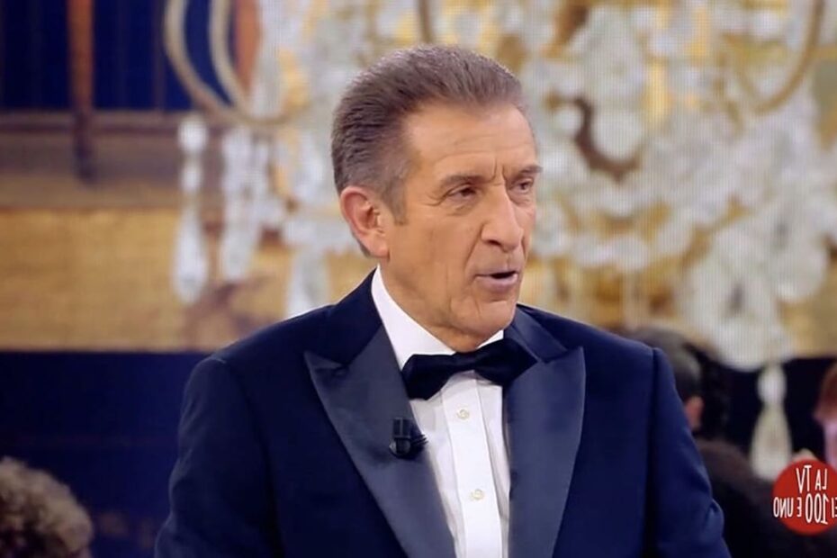 Ezio Greggio si emoziona a La tv dei 100