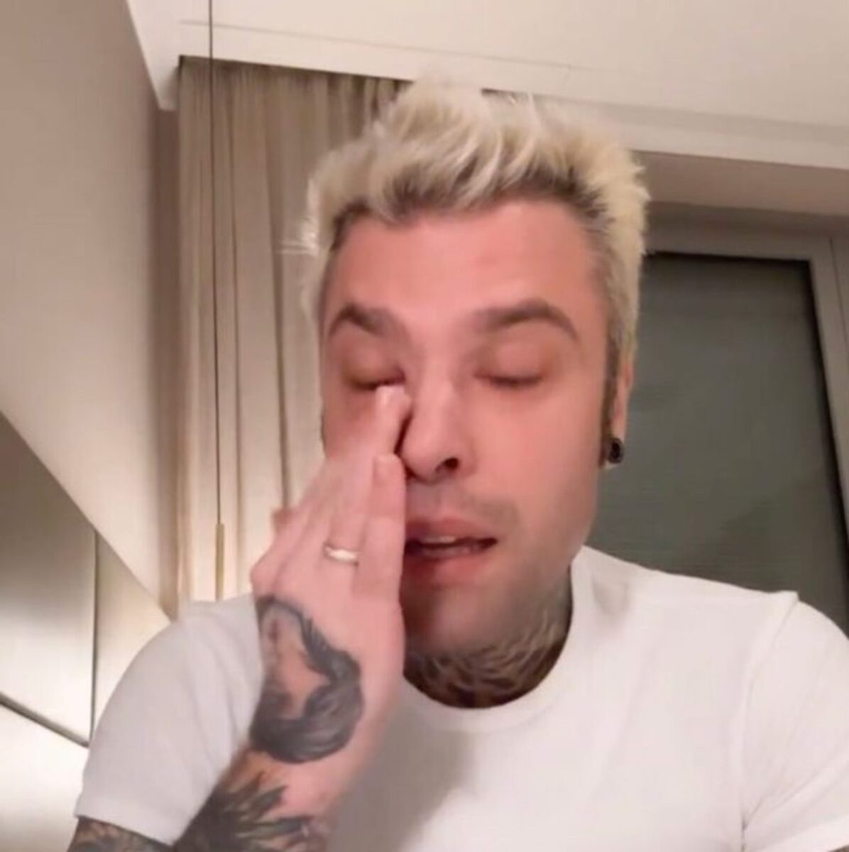 Fedez ritorna sui social: il racconto choc