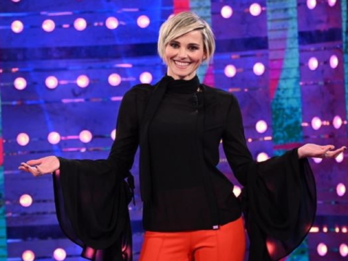 Imprevisto per Francesca Fialdini in diretta tv