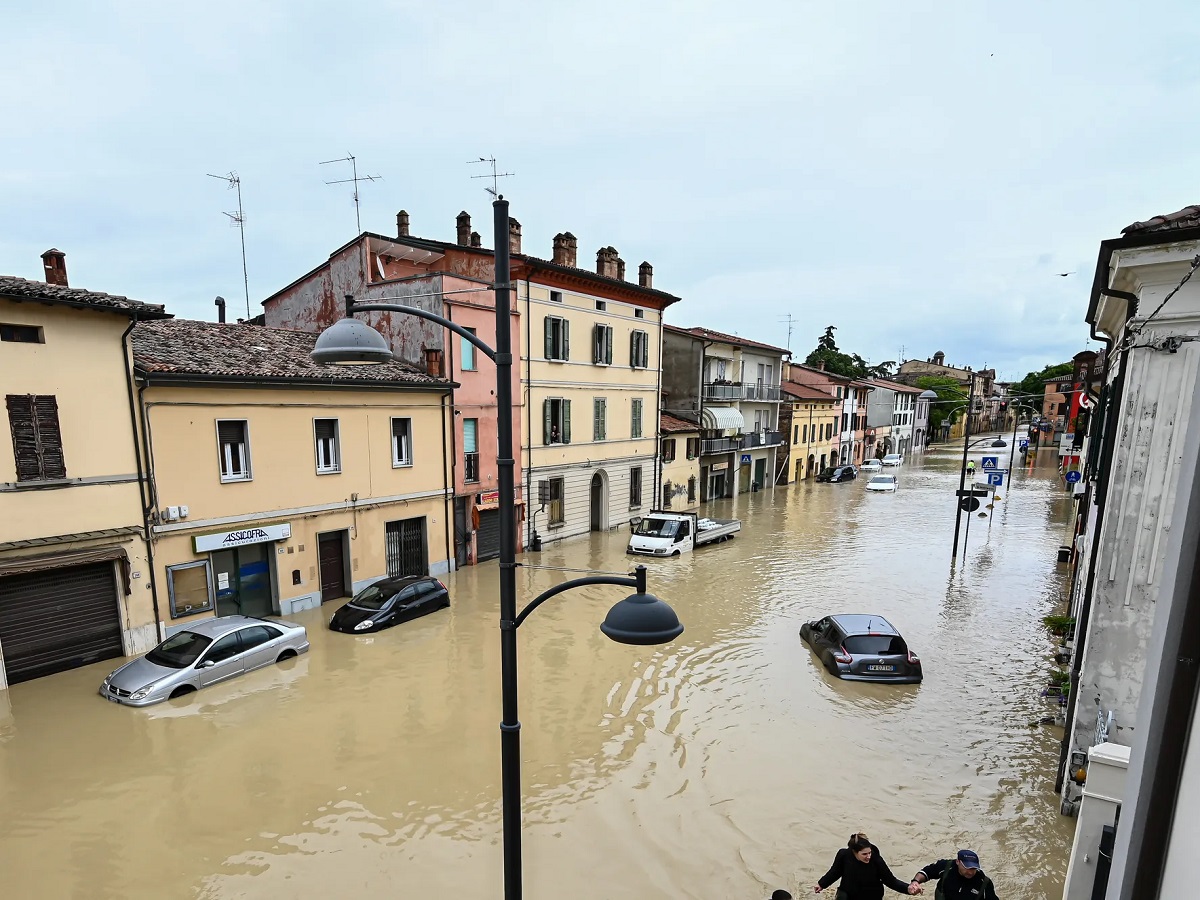 Laura Pausini foto casa distrutta dopo l'alluvione