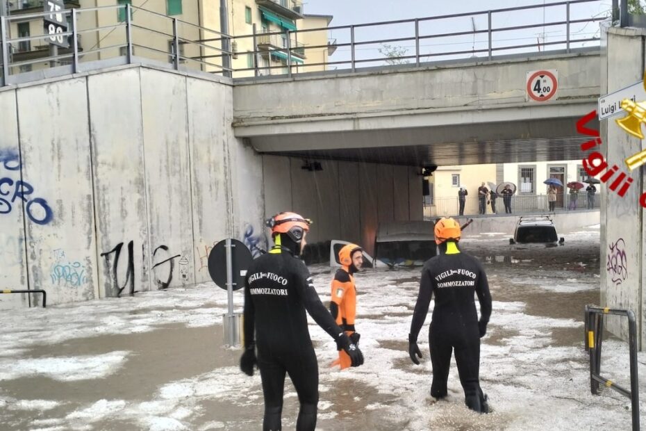 Firenze bomba d'acqua e grandine