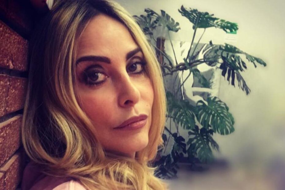 Lutto per Stefania Orlando, il doloroso post sui social