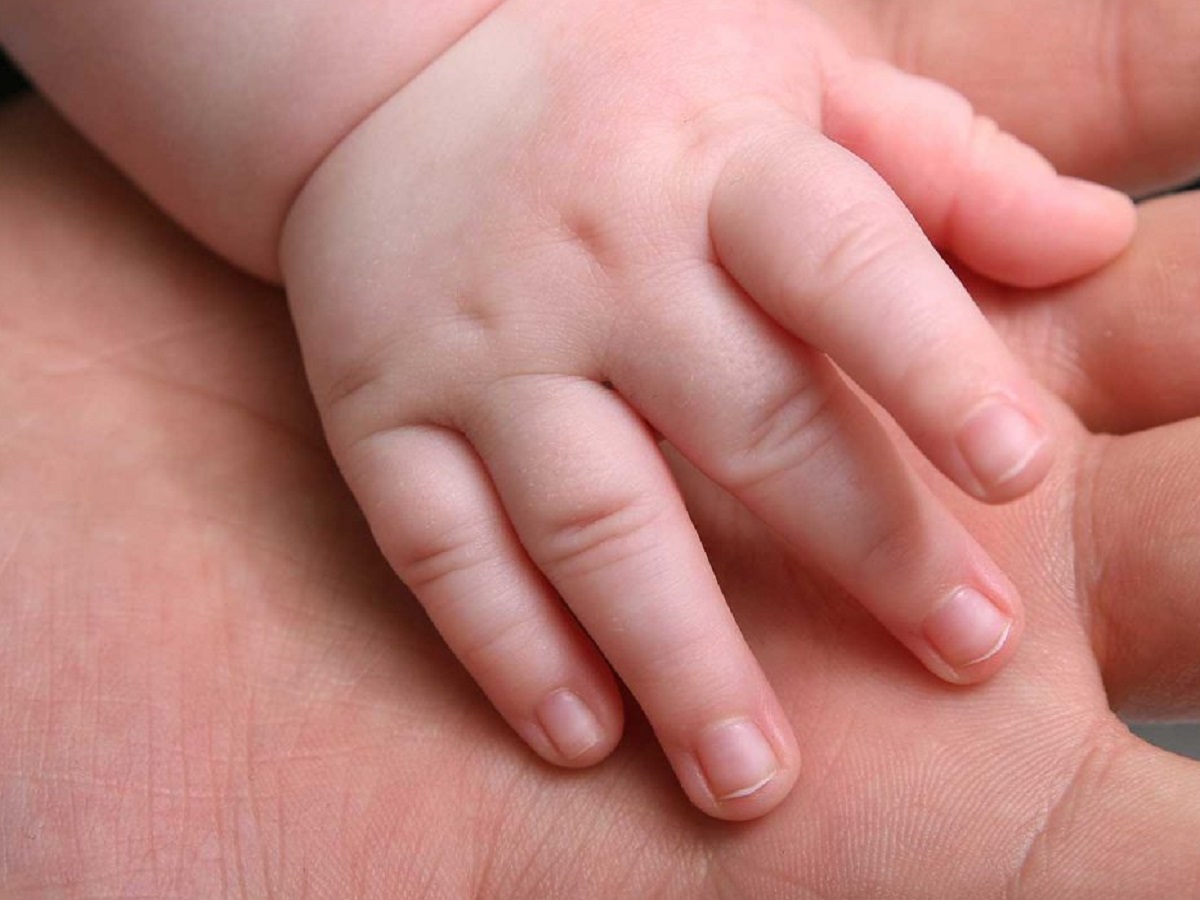 Mamma e figlia incinta nello stesso momento