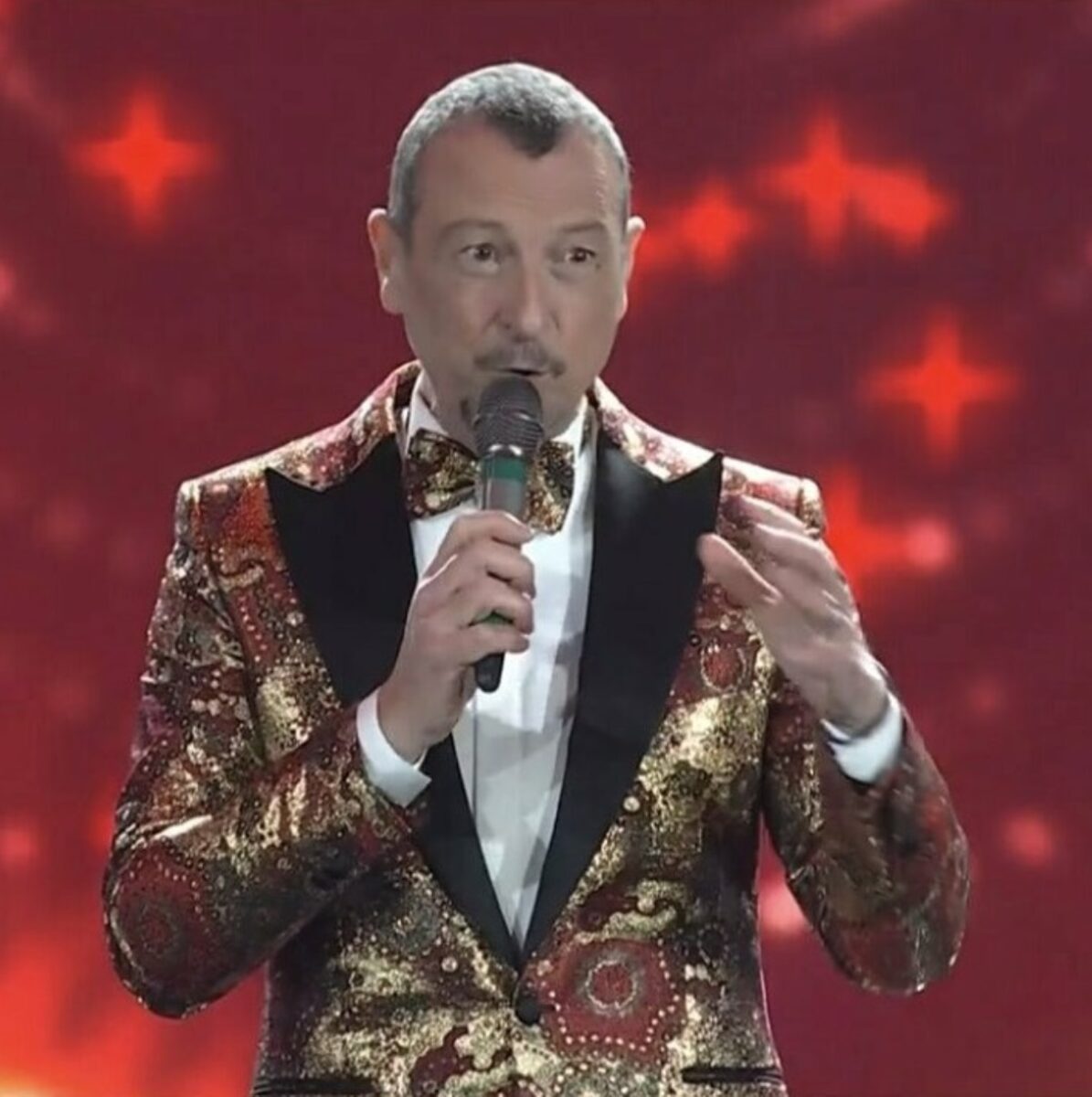 Barbara D'Urso no di Amadeus per il Festival di Sanremo
