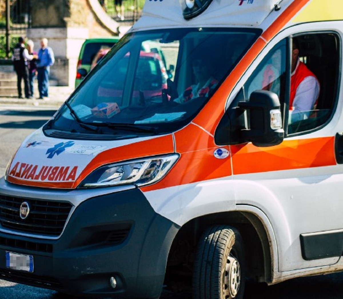 Policoro scooter contro auto morto centauro 