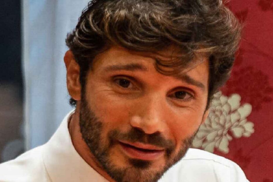 Stefano De Martino con un'altra donna indiscrezione