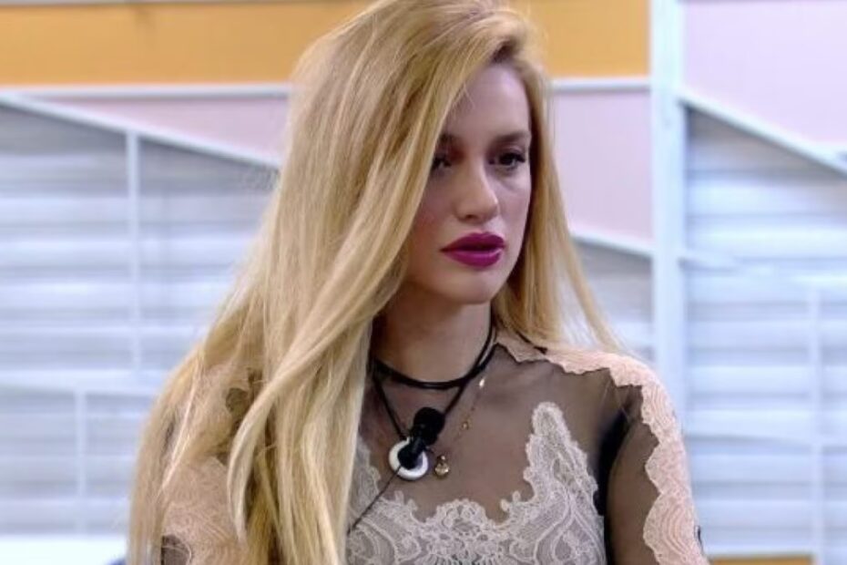 gf ex parla caso heidi baci beatrice