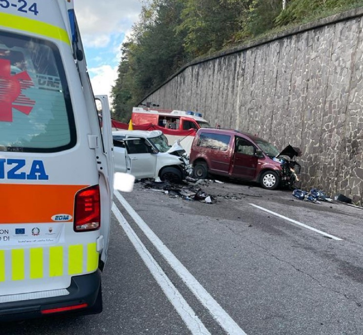 Predaia incidente stradale tra più mezzi un morto e quattro 