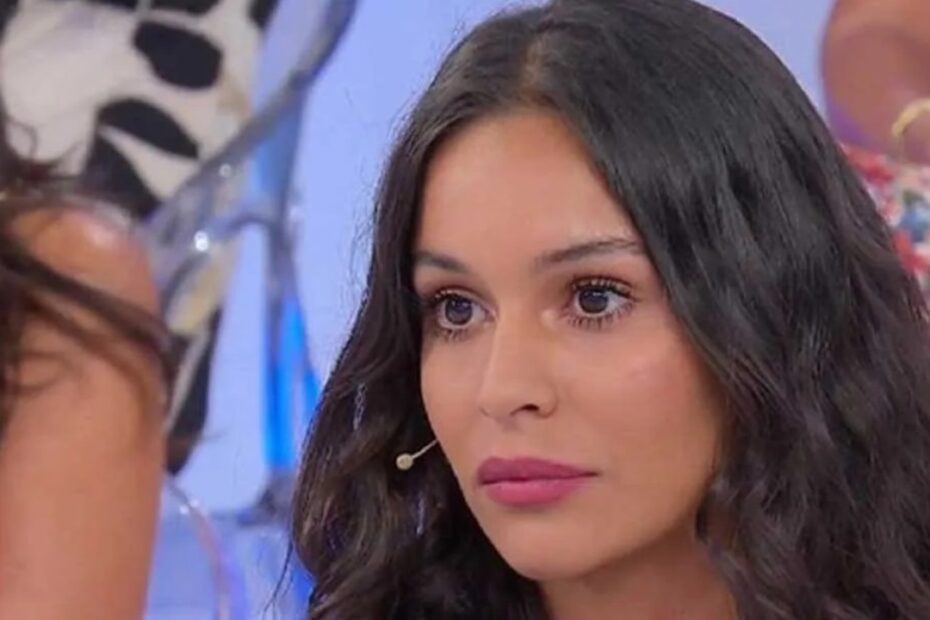 ued beatriz lascia studio polemiche