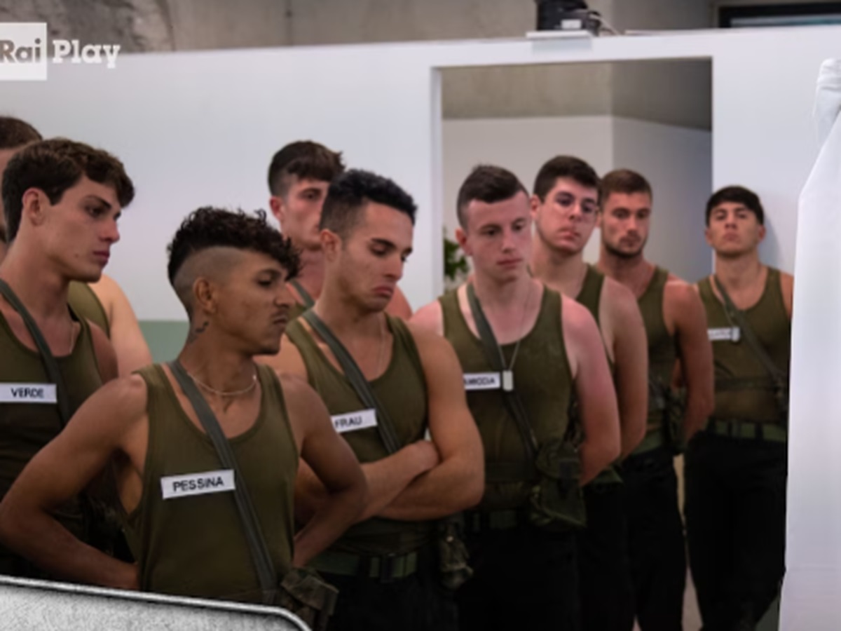 Coming out di Andrea Gramiccia a La Caserma