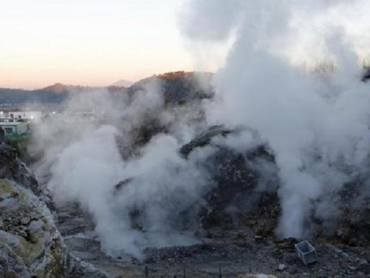 Campi Flegrei, aumenta il rischio eruzione