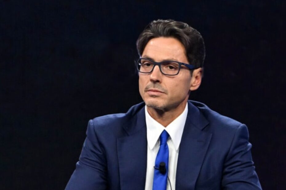 enrico papi stop programma decisione mediaset