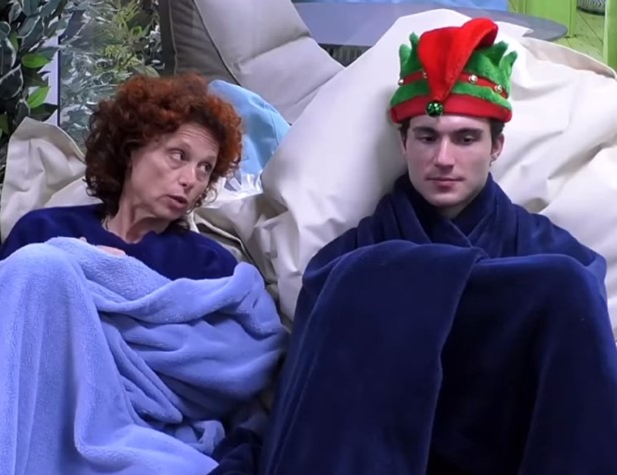 Grande Fratello 2023 sorpresa per Beatrice Luzzi entrano i figli