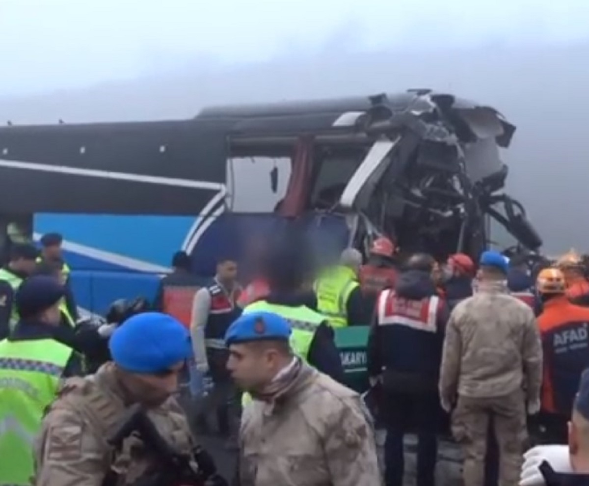 Turchia tragico schianto in autostrada 11 morti e 58 feriti