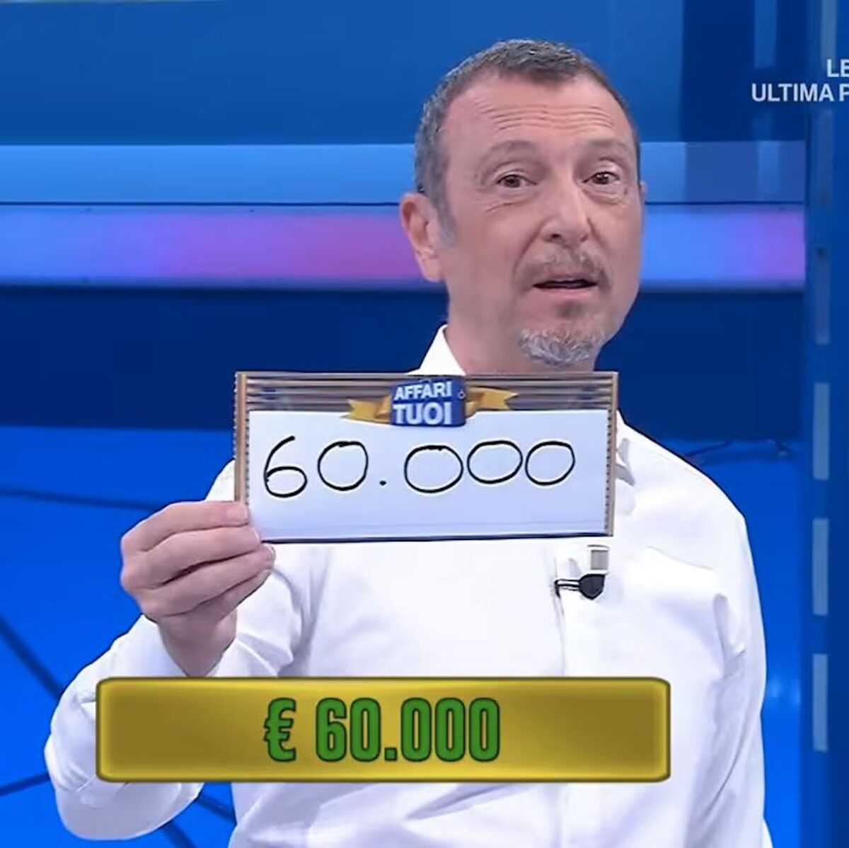 “Lo faccio per le mie sorelle”. Domenico commuove ad Affari Tuoi