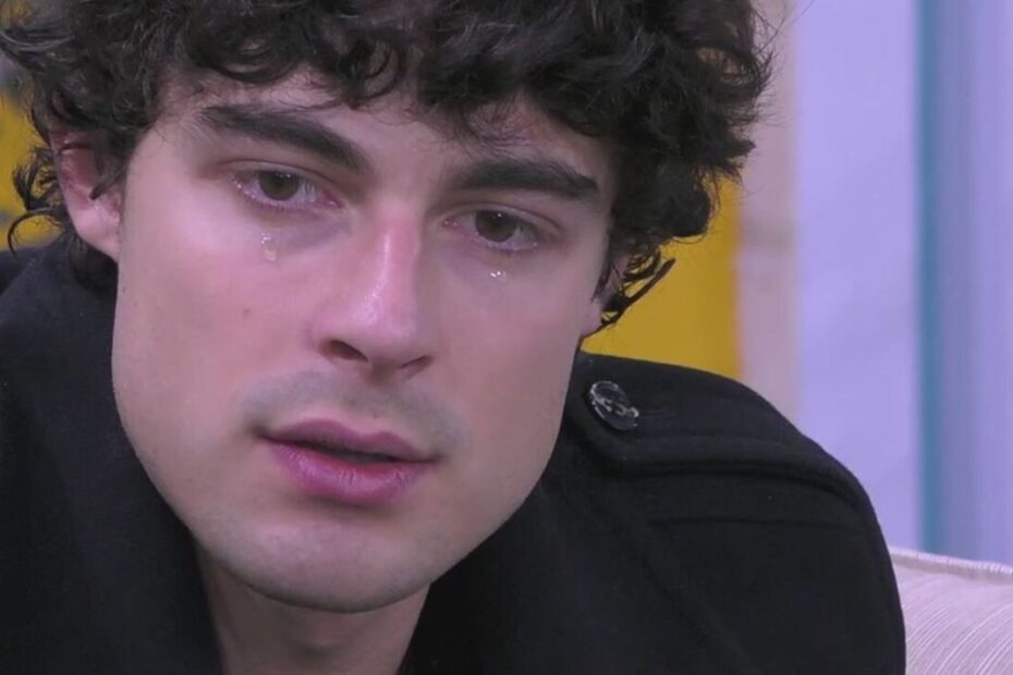 “La prima sera con una ragazza…”. La confessione di Vittorio
