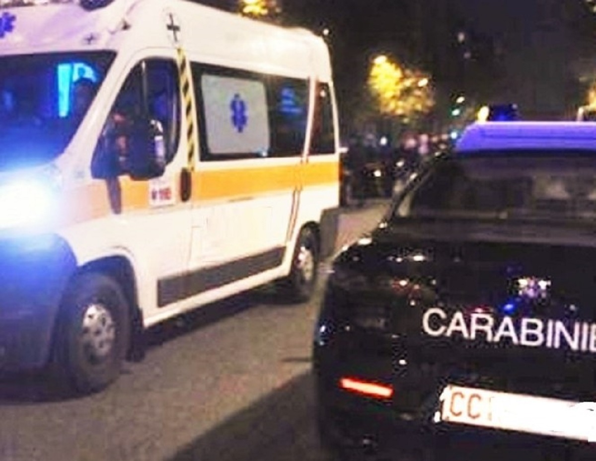 Milano accoltellato e preso a martellate fuori da una discoteca