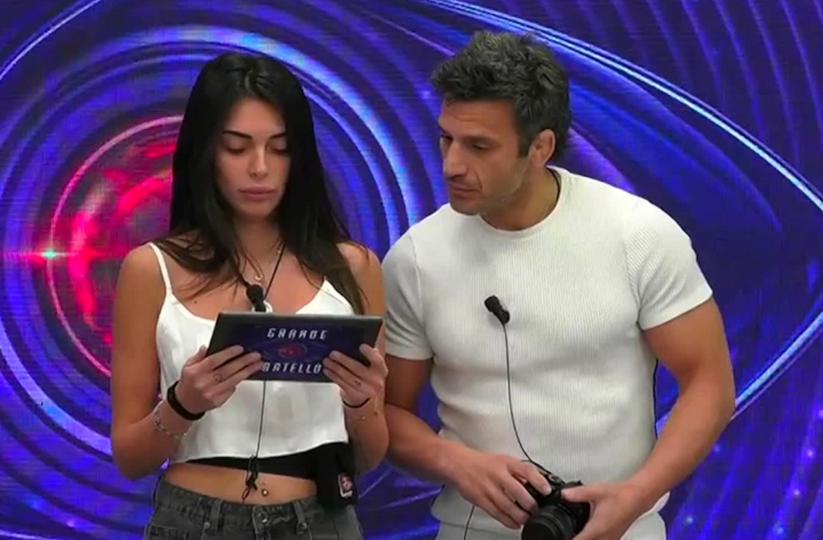 Grande Fratello, la produzione mette la musica e alcuni concorrenti non ballano