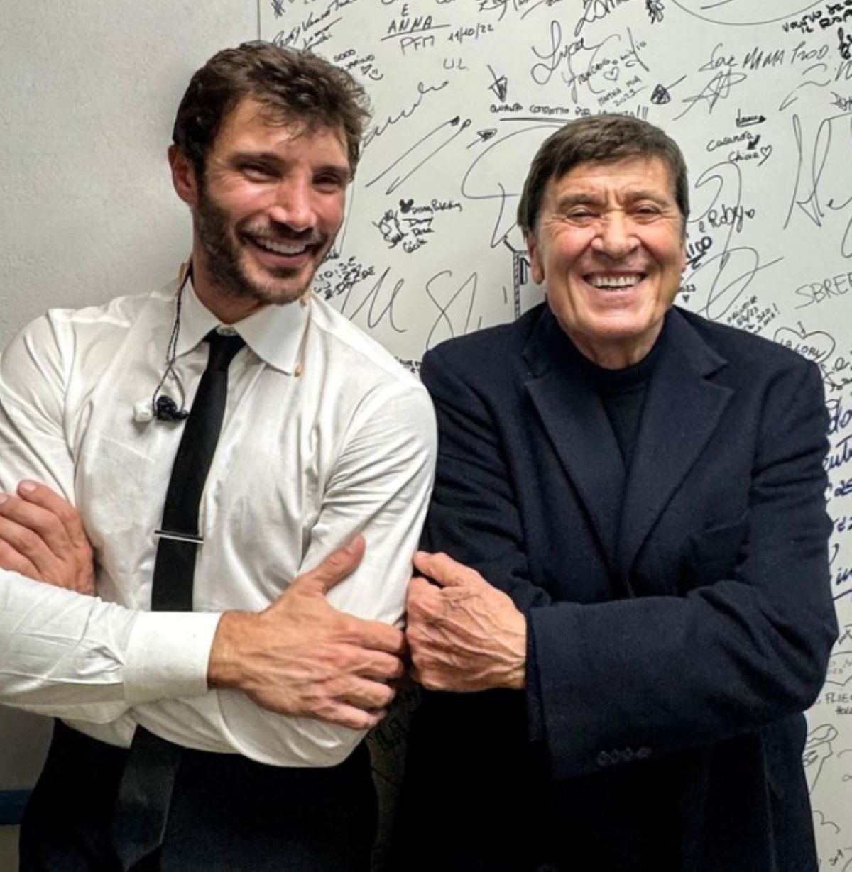 Stefano De Martino Insieme Ragazza