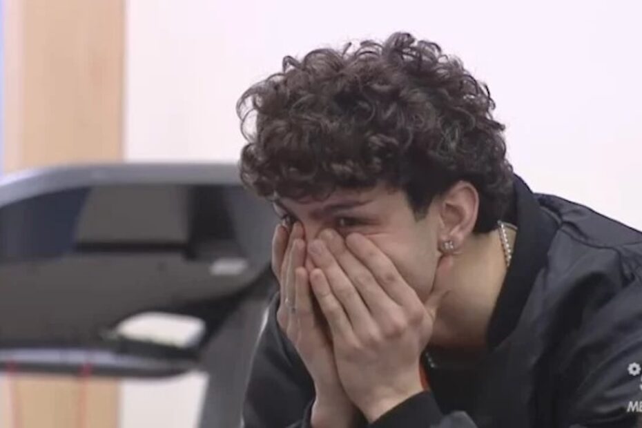 Amici, Mida vince il disco di platino