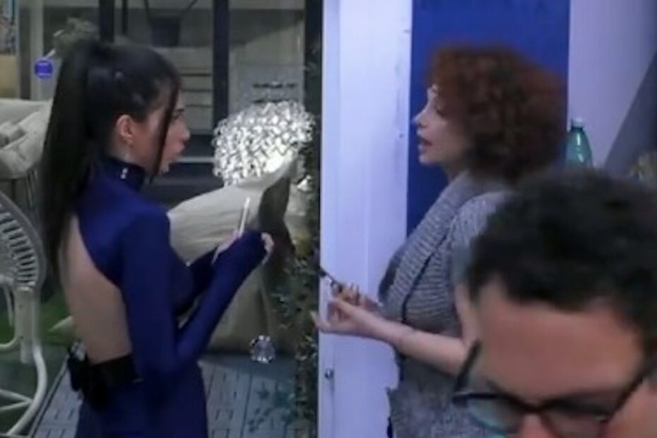 Grande Fratello, Beatrice smaschera Perla sul caso 'Stefano-Greta'