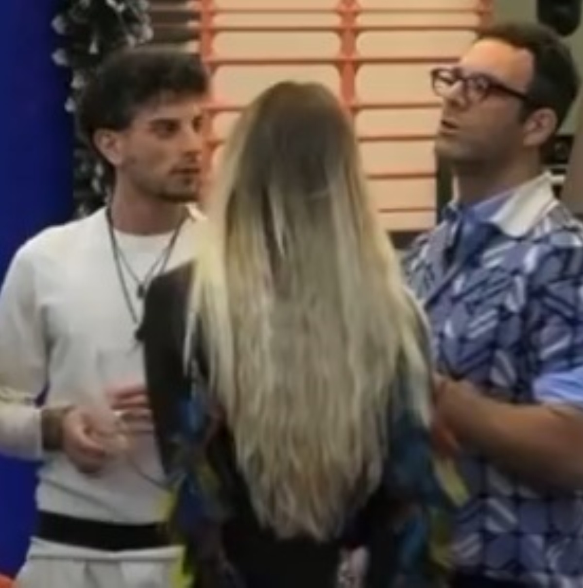 grande fratello tutti contro anita