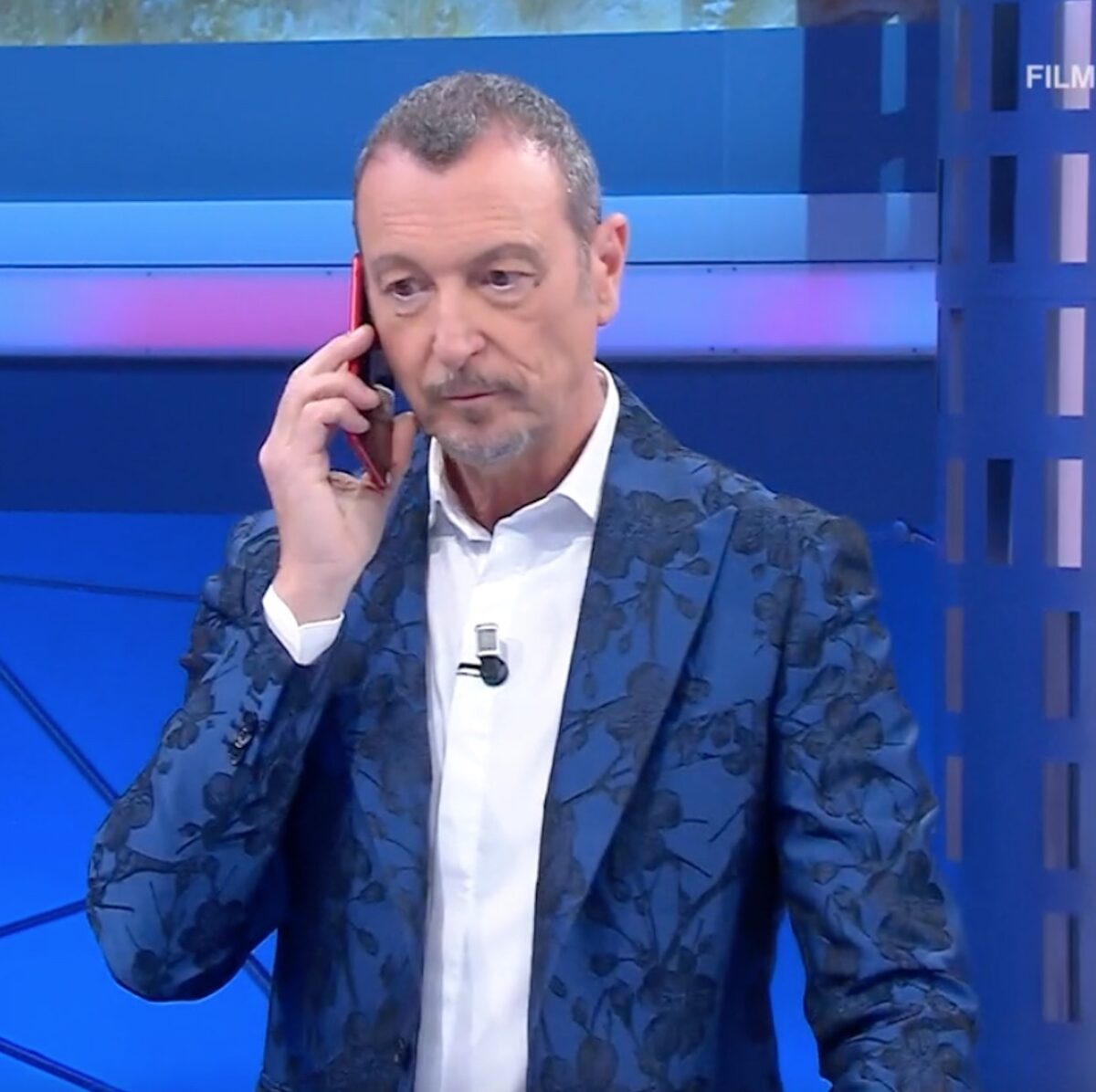 “Guardate la sua faccia!”. Affari Tuoi, la reazione della pacchista