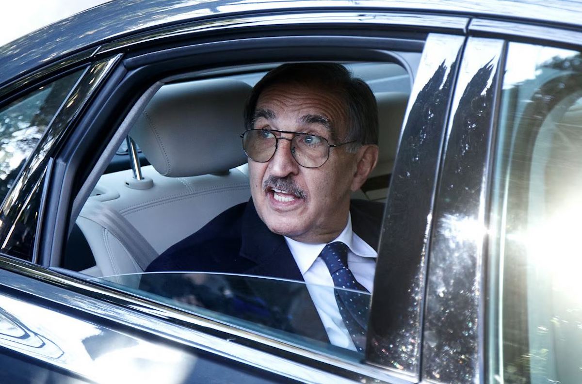 Vladimir Luxuria, Ignazio La Russa la vorrebbe alla guida dell'Isola dei Famosi