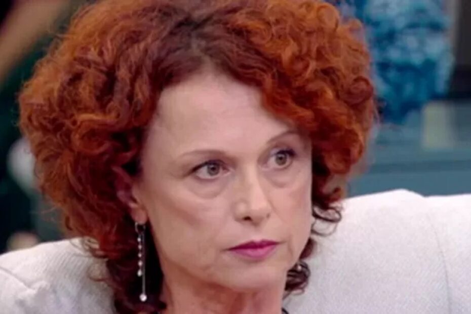 duro attacco su Beatrice Luzzi
