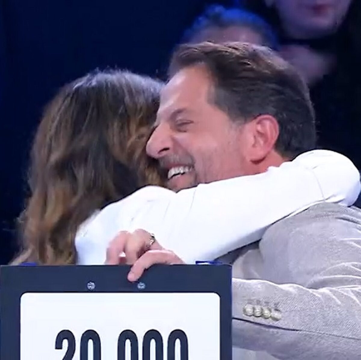 “Il 9, il giorno del miracolo di nostro figlio”. Affari Tuoi