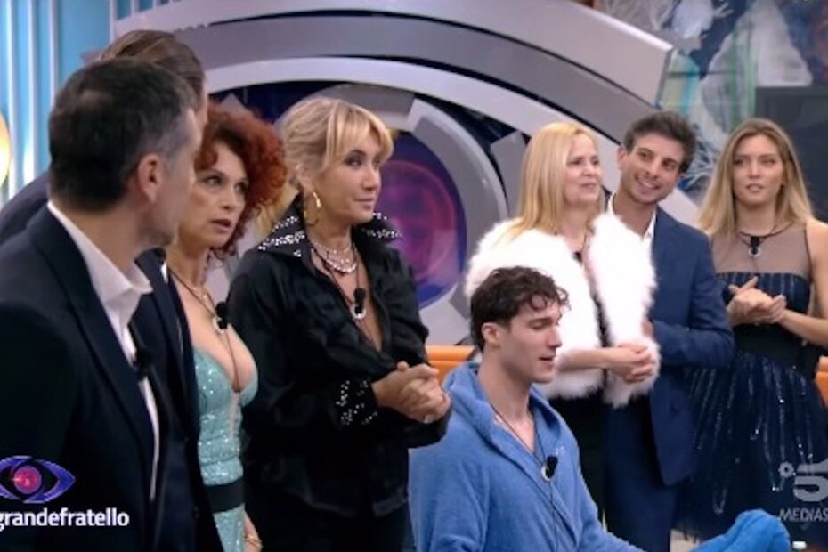 Grande Fratello: Beatrice Luzzi prima finalista, la reazione della casa