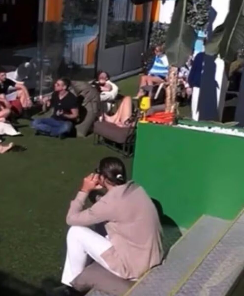 Grande Fratello, urla fuori dalla casa