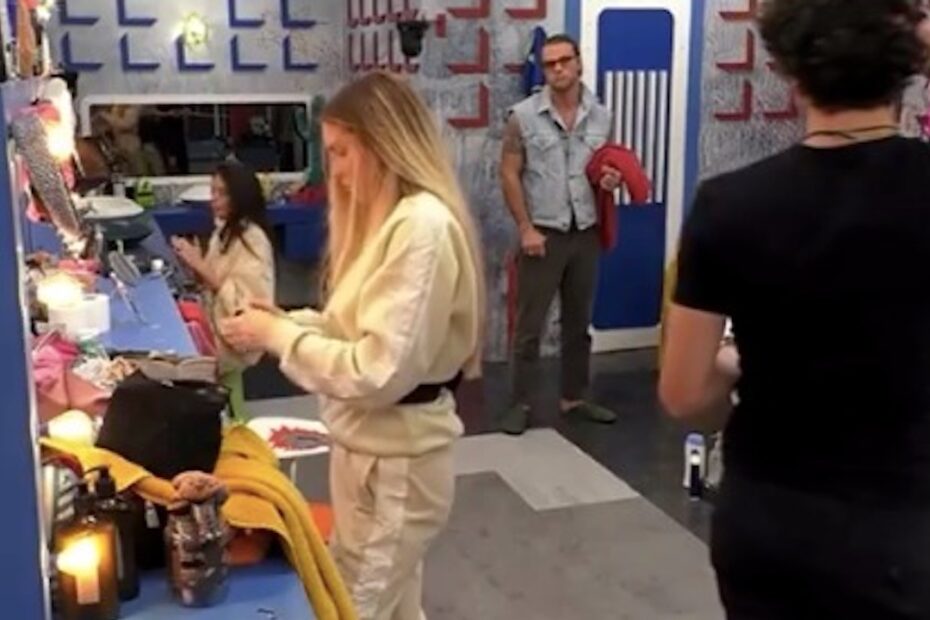 Grande Fratello, l'assurda domanda di Greta a Sergio