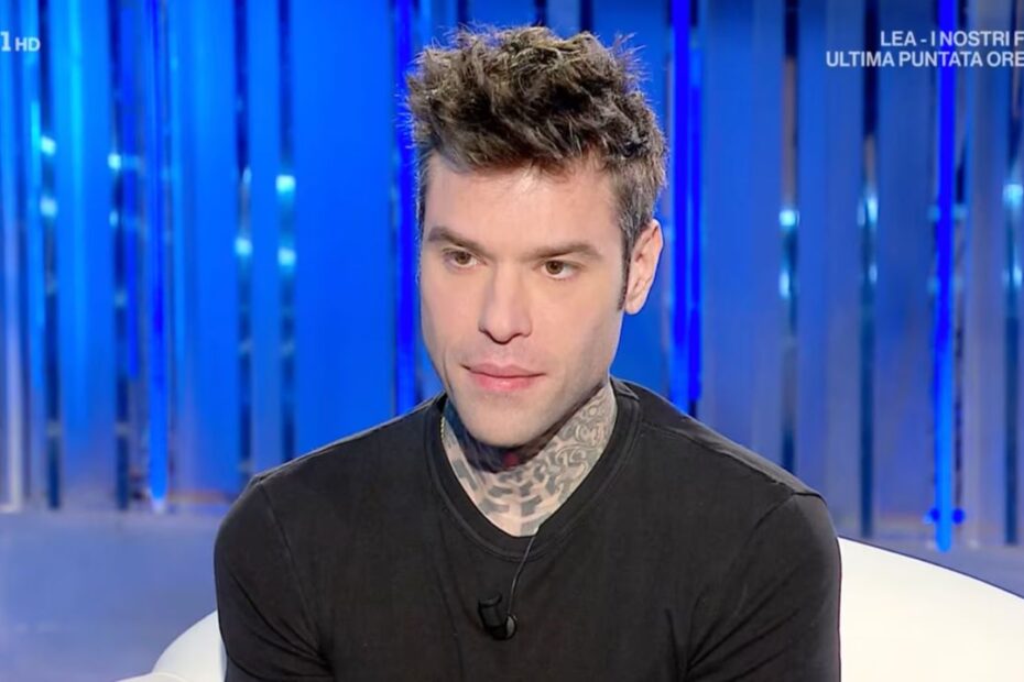 Fedez Bacio Donna