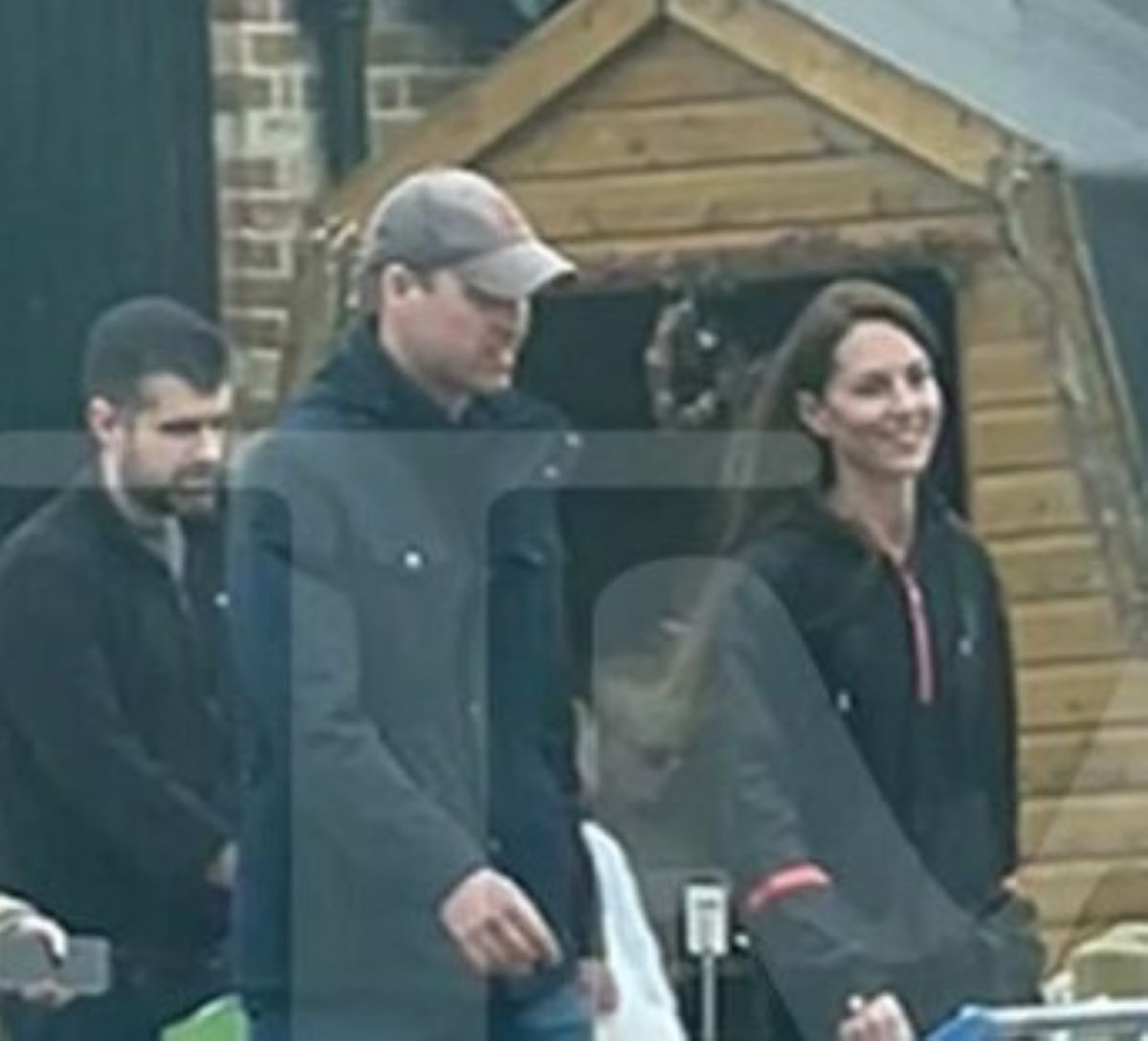 Kate Middleton Salute Sosia