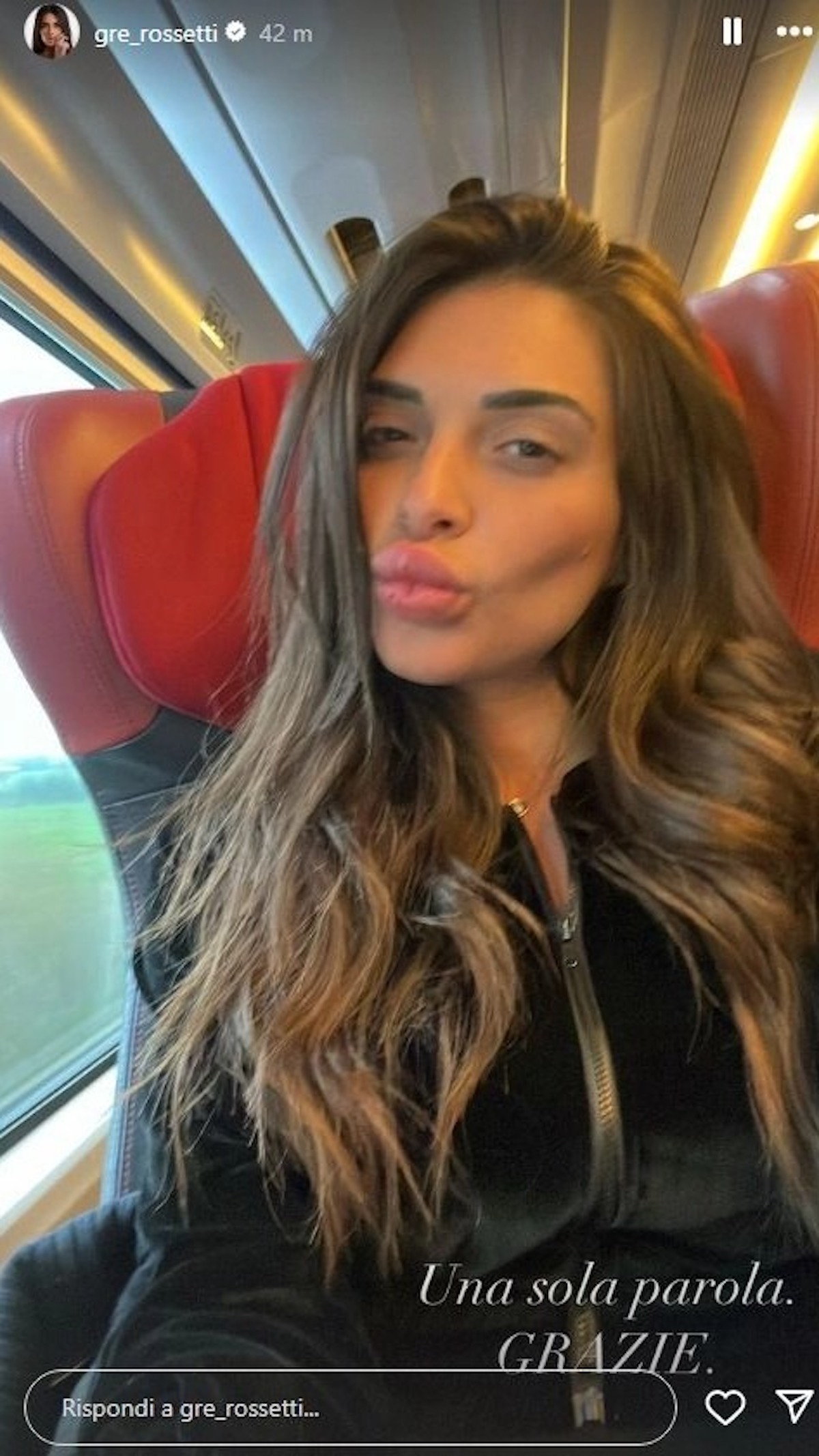 Greta Rossetti, sul treno la videochiamata con l'ex Eugenio Colombo