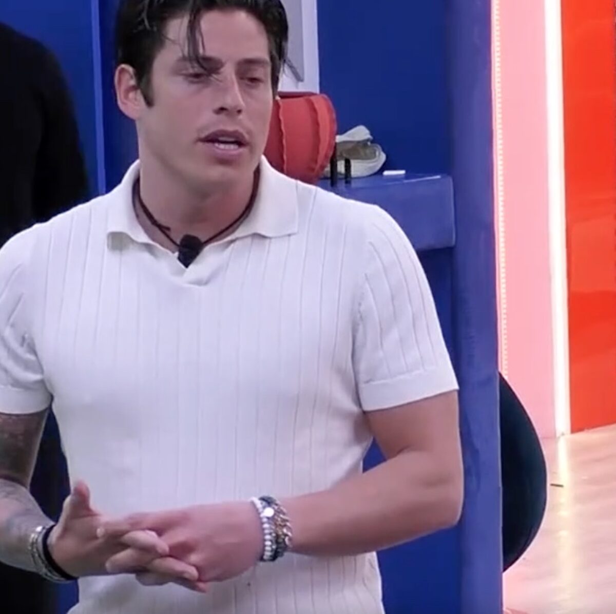 “Ma che vuoi da me?”. Grande Fratello, Alessio contro Maddaloni