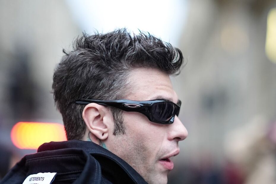 “Con la più bella del paese”. La scoperta clamorosa su Fedez