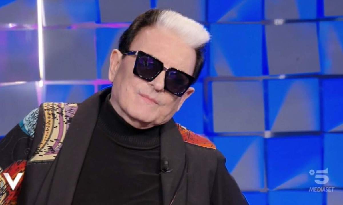 Cristiano Malgioglio senza occhiali da sole a Verissimo