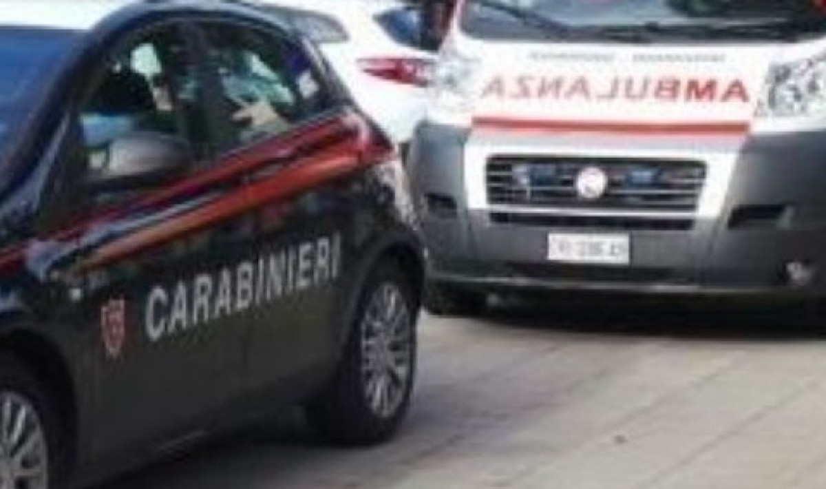 Incidente frontale, muore una donna di 39 anni. Due feriti, uno è grave