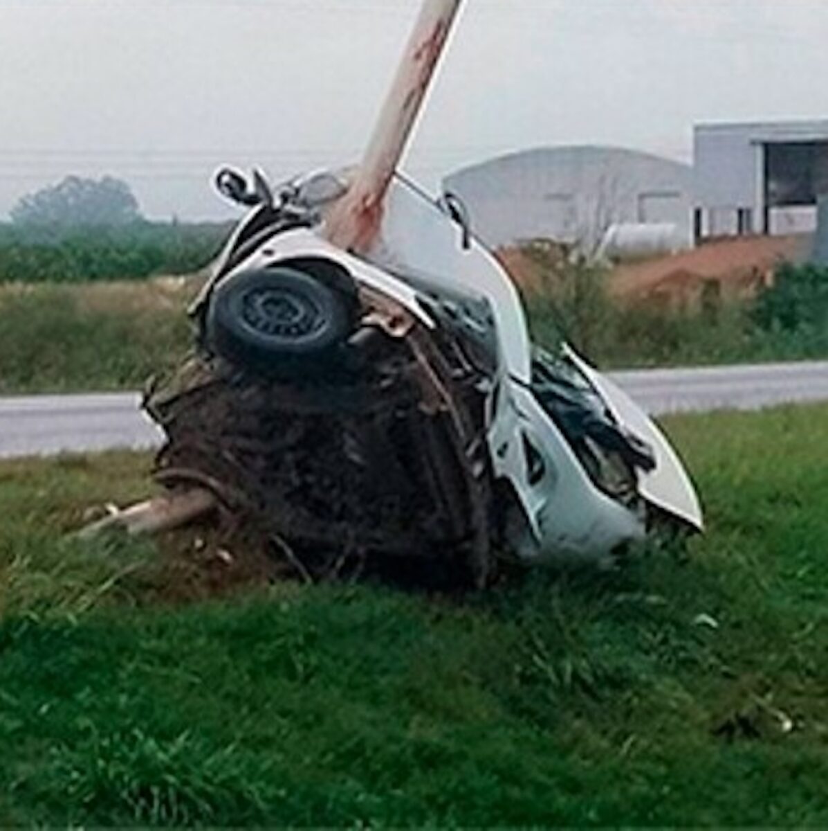 Lutto nello sport, 3 calciatori morti in un incidente stradale