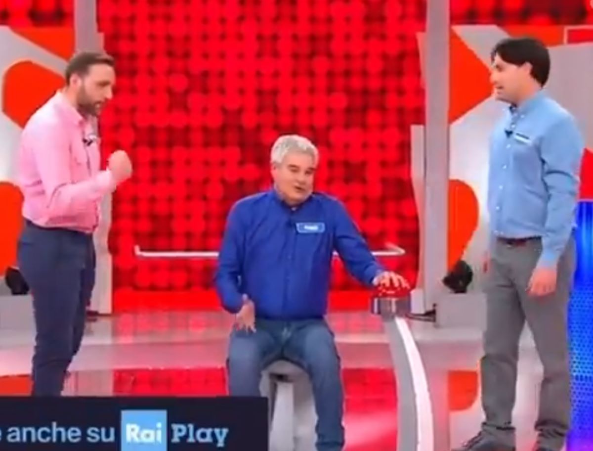 Pino Insegno Reazione a catena