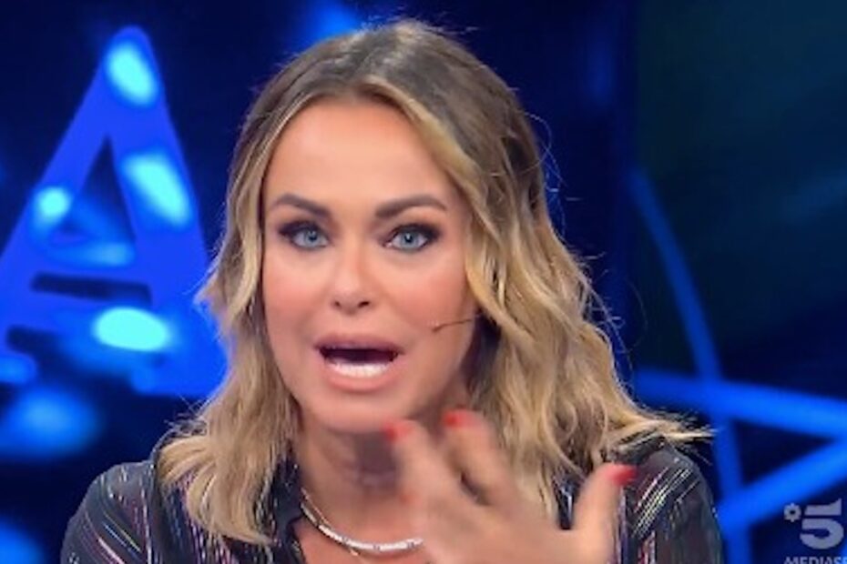 Isola dei Famosi, pubblico contro Sonia Bruganelli