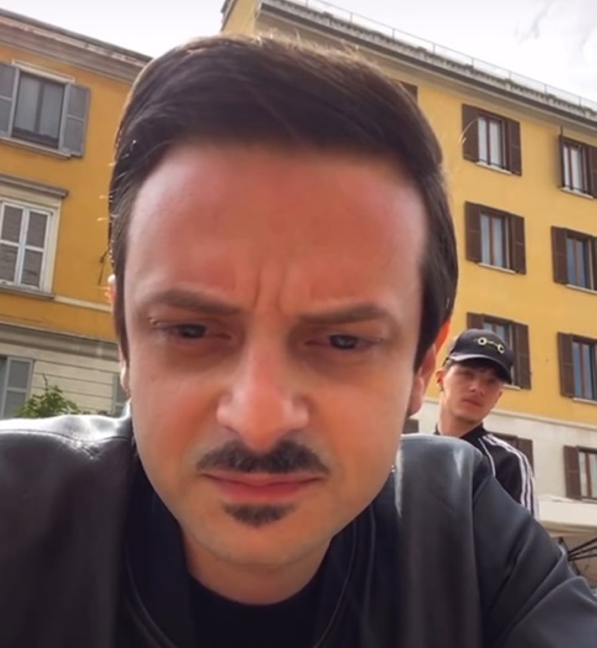 fabio rovazzi furto finto polemiche