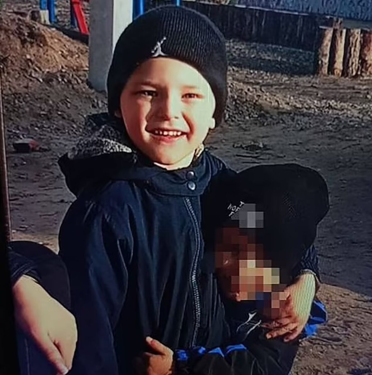 “È morto”. Bimbo di 4 anni ritrovato senza vita in una lavatrice