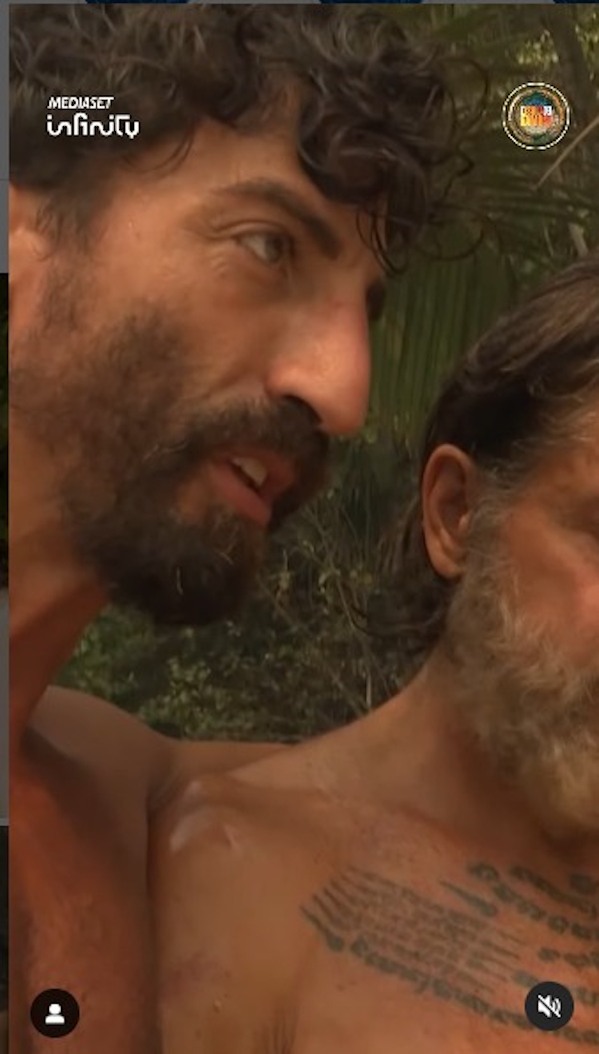 Isola dei Famosi, Edoardo Stoppa vince la gara ma il pubblico si infuria