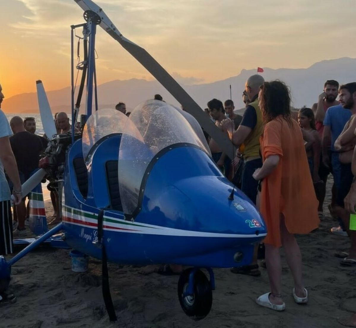 velivolo precipitato mare minturno
