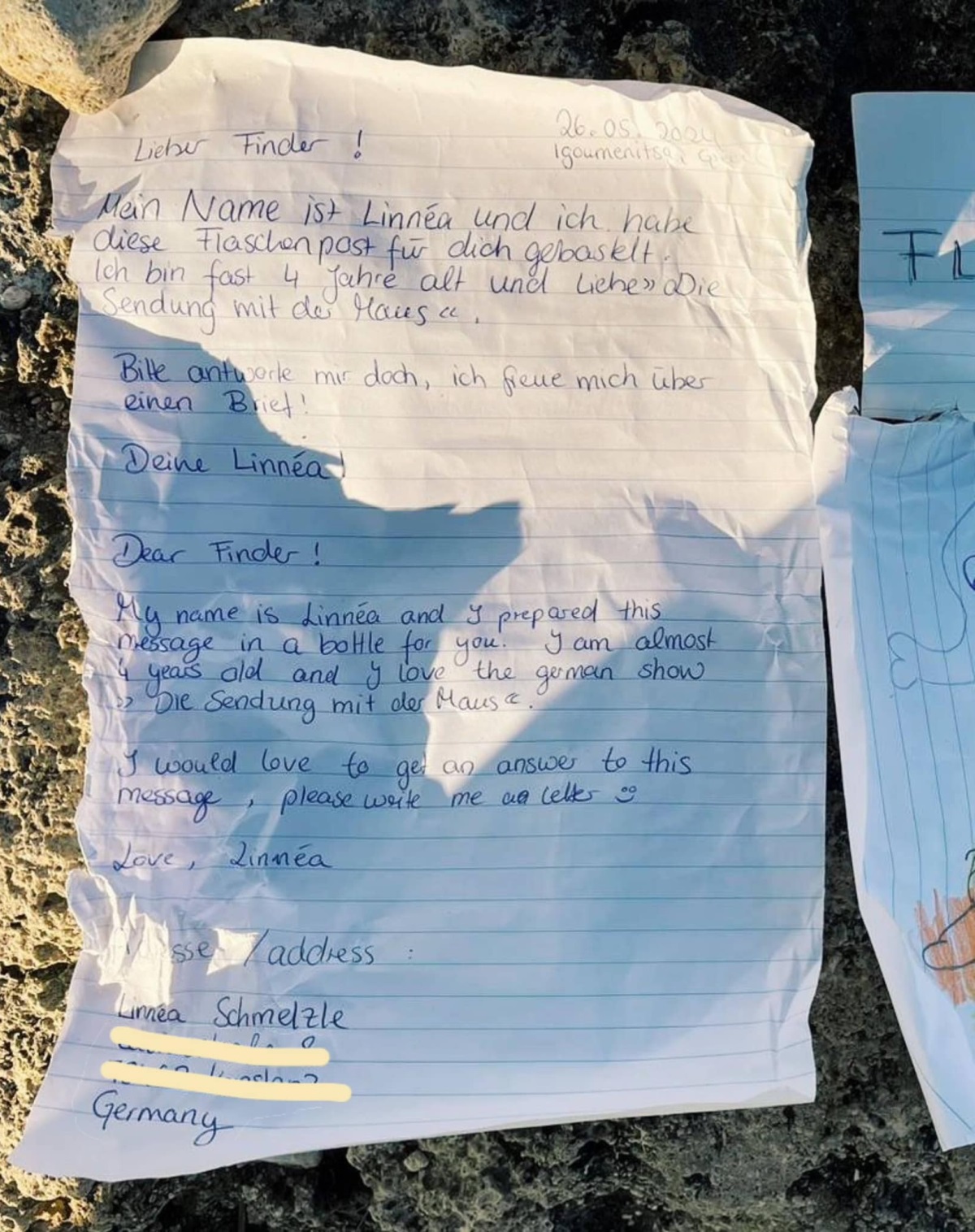 messaggio in bottiglia trovato sulla spiaggia